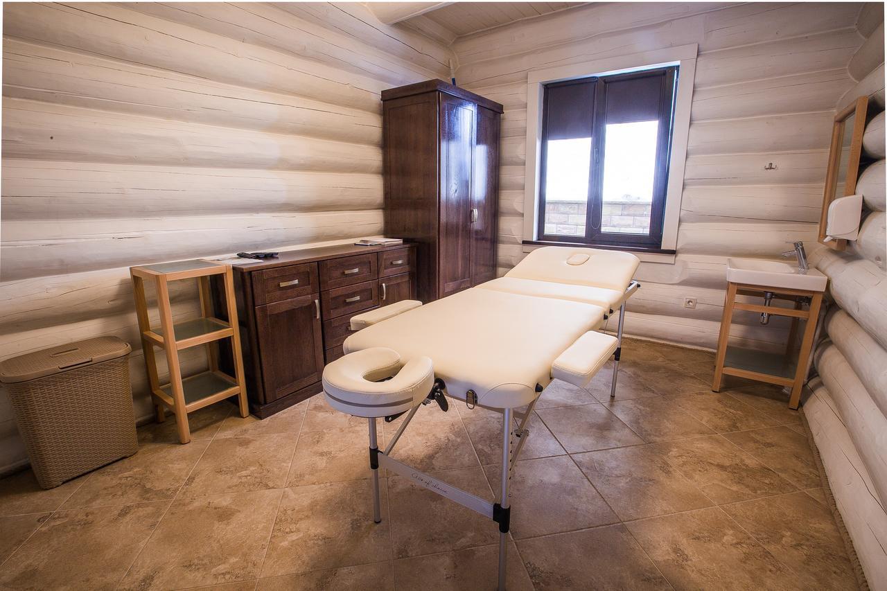 Westhills Cottage Town & Spa Μπούκοβελ Εξωτερικό φωτογραφία